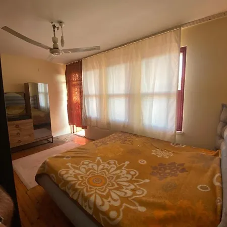 Apartment Kleopatra 2+1 *